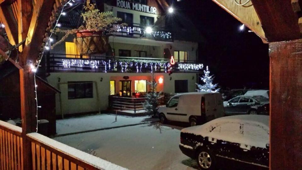 Pensiunea Roua Muntilor Sîmbăta de Sus Zewnętrze zdjęcie